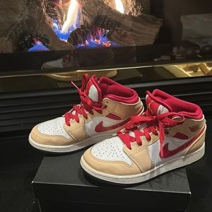COPY - Air jordan 1 Mid GS ‘Light Curry Cardinal red’ size 4.5 youth